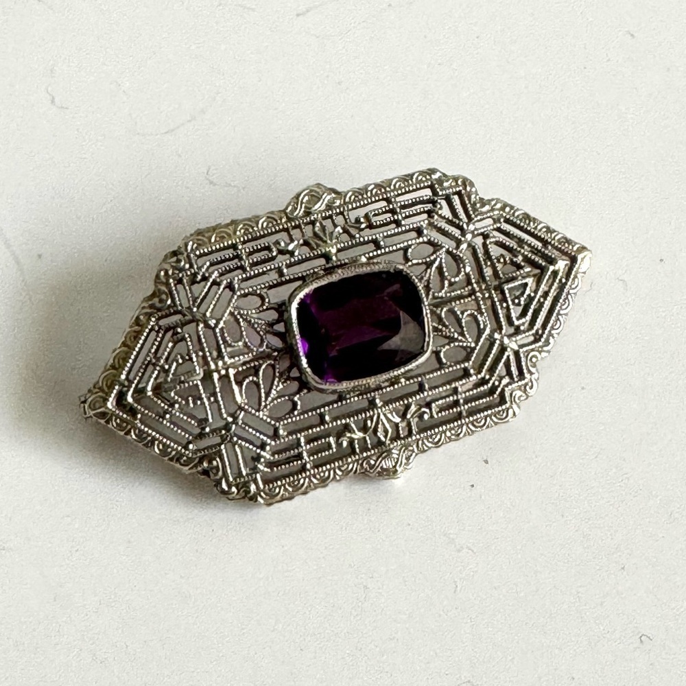 Art Deco 10K White Gold Brooch Filigree‎ Amethyst Pin Ornate Victorian Vintage - Picture 4 of 12